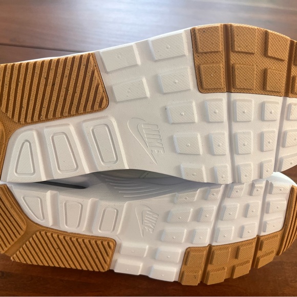 Nike Air Max SC in Summit White and Black Leopard - Picture 4 of 5